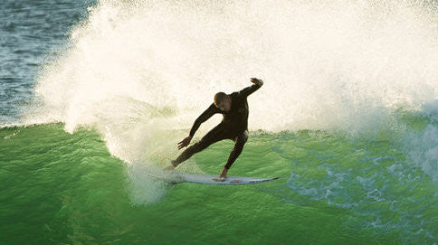 MICK FANNING RETURNS TO J-BAY & CLAIMS VICTORY