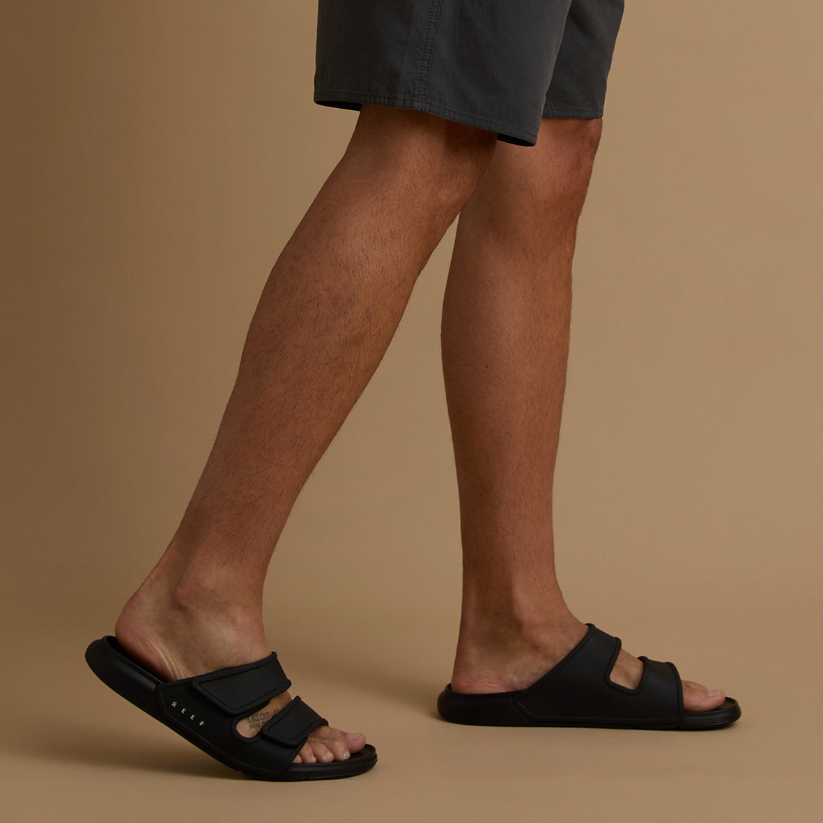 Mens Oasis Adapt - Black | MENS SANDALS | REEF